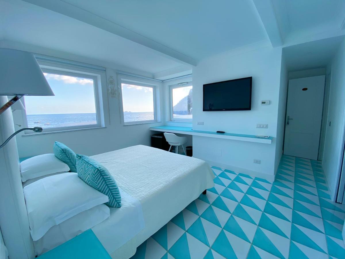Suíte com Cama King-size e Vista do Mar