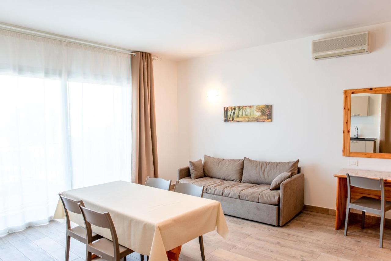 Camera Familiare con Balcone