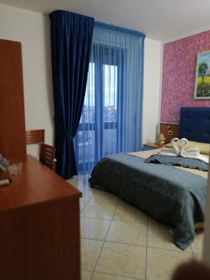 Superior Studio,1403761484:JPEG