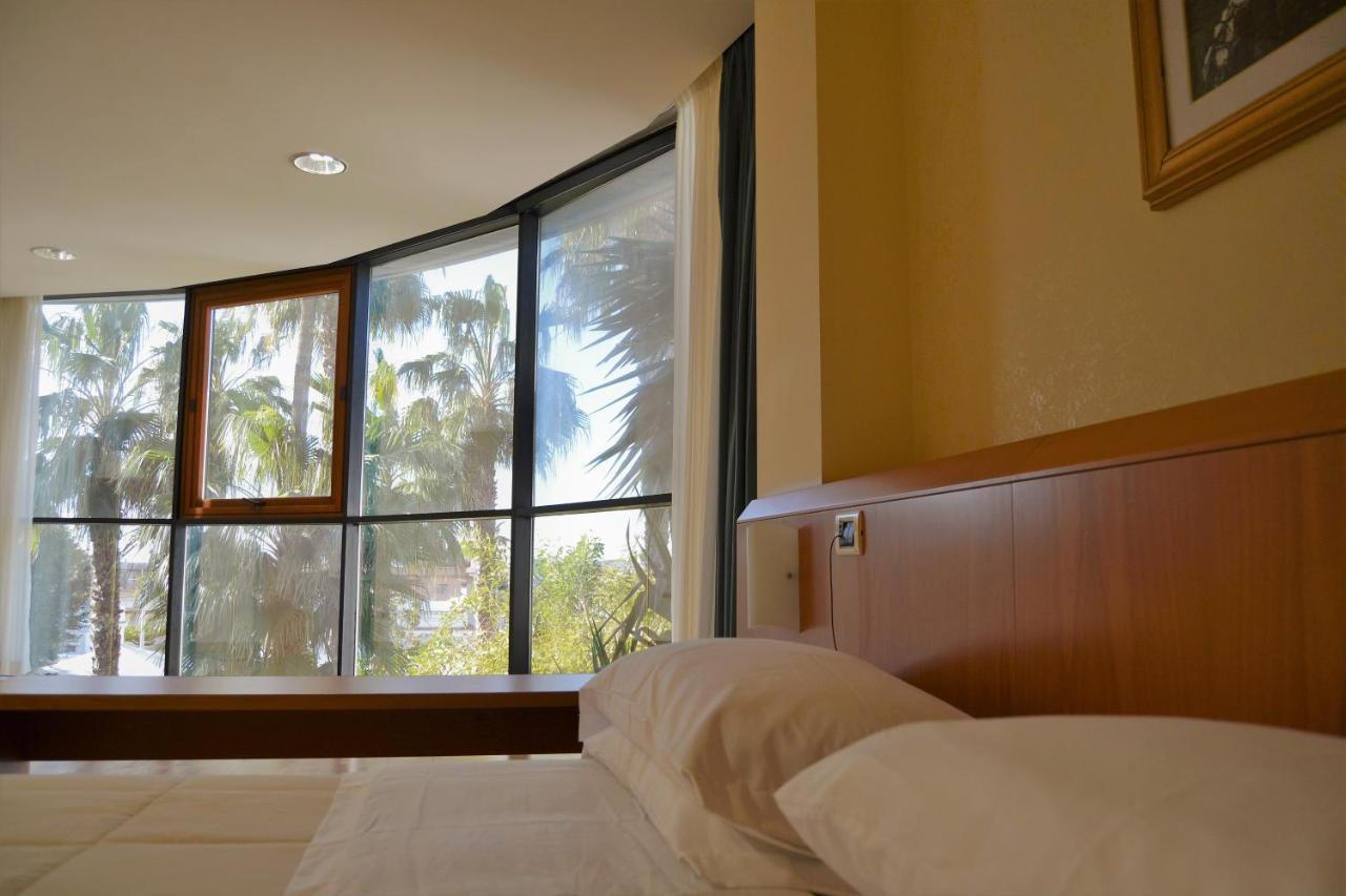 Deluxe Quadruple Room,1090399551:JPEG