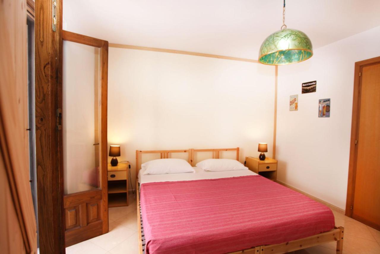 Apartament z 2 sypialniami i balkonem