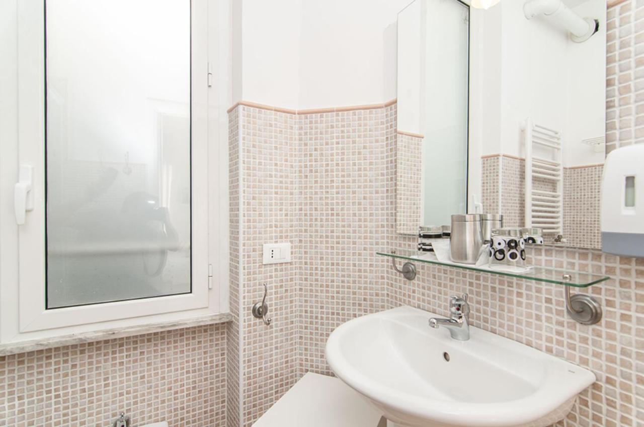 Deluxe Double or Twin Room City View