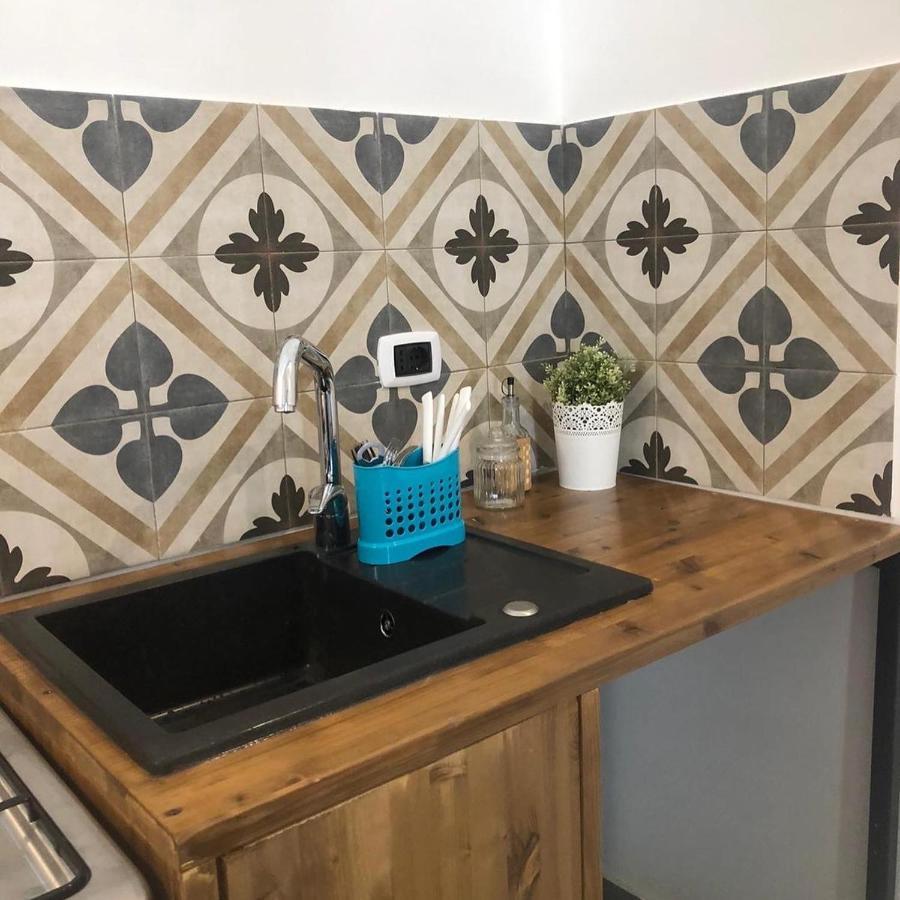 One-Bedroom Apartment,1009599949:JPEG