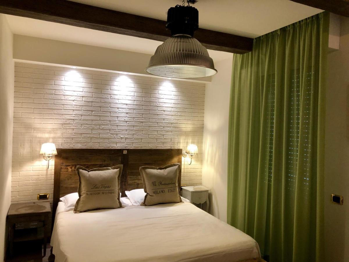 Comfort King Room with Balcony - Annex