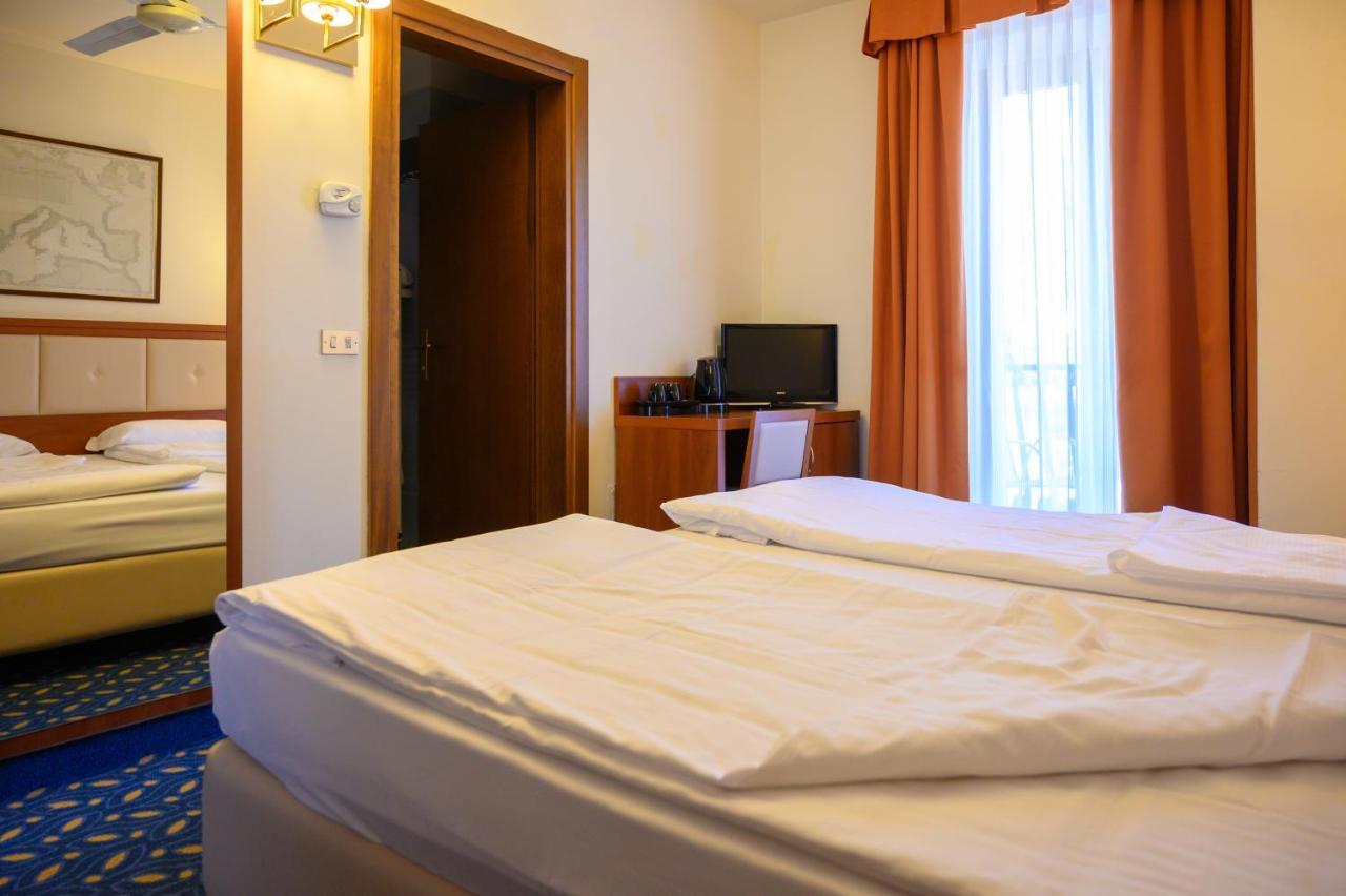 Superior Double Room Balcony,1566995342:JPEG