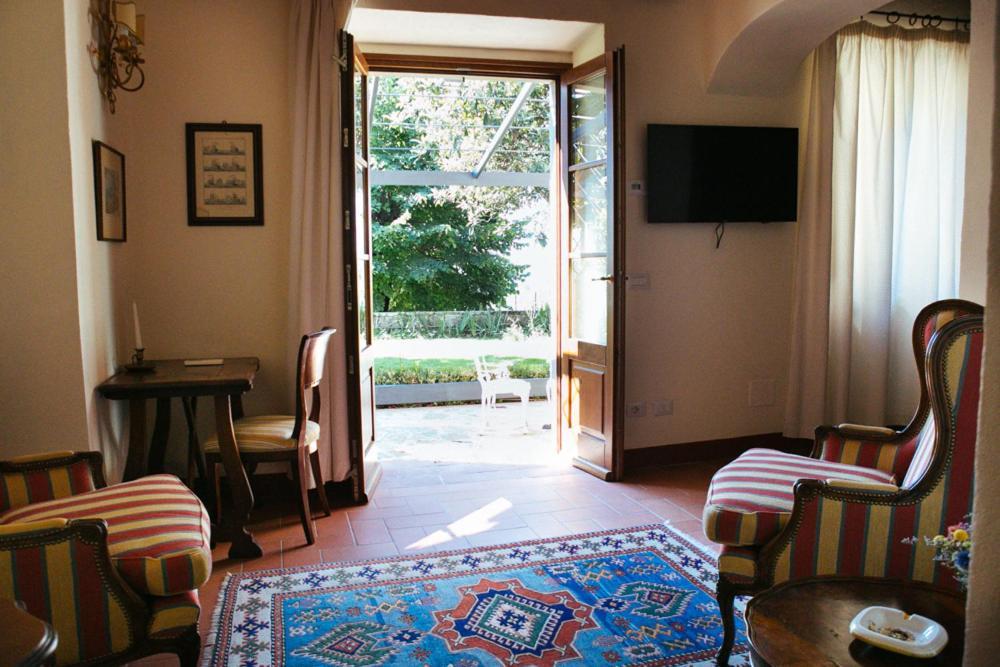 Suite with Garden View