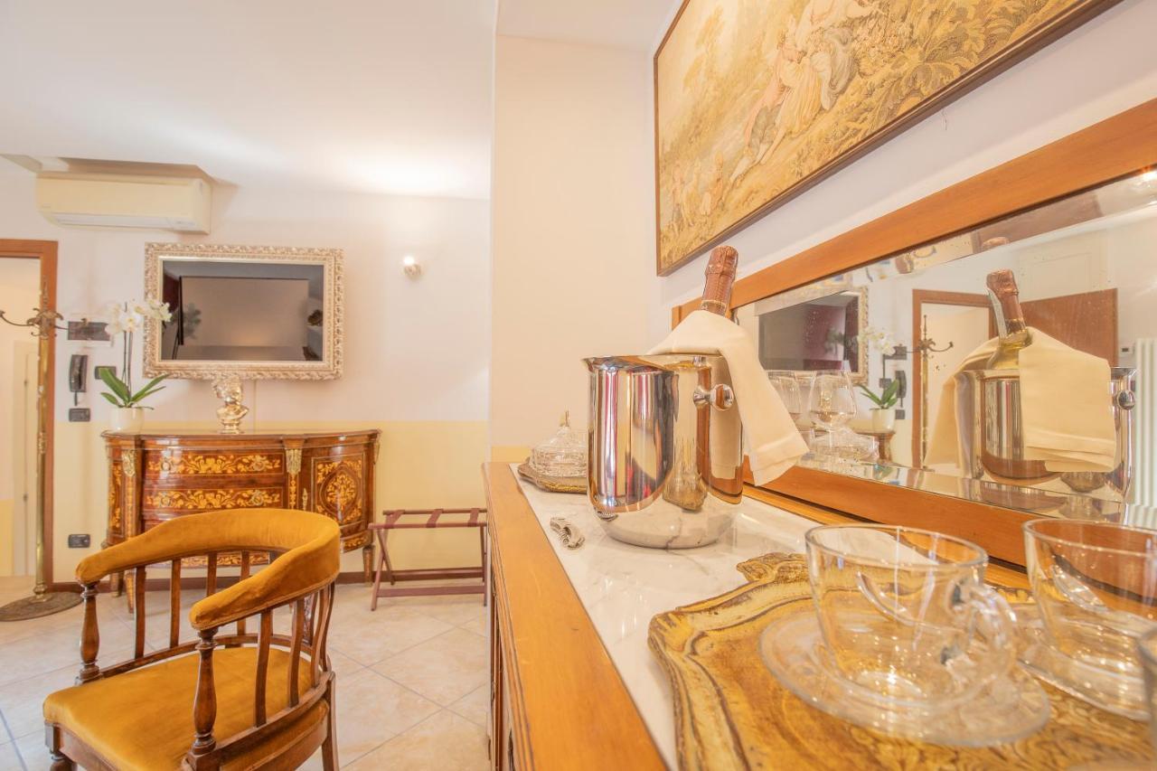 Apartament z 1 sypialnią i widokiem na zamek