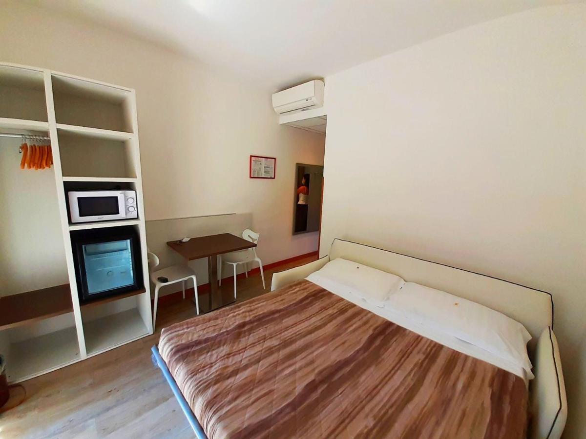 Family Room with Garden View,1019659189:JPEG