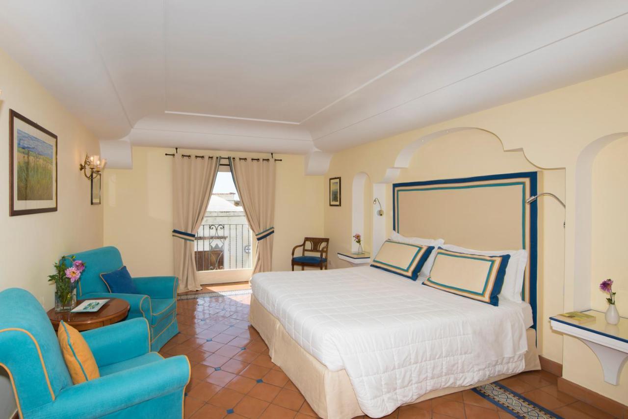 Quarto com Cama de Casal ou 2 de Solteiro e Varanda