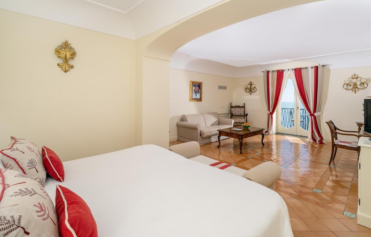 Quarto Duplo Deluxe com Varanda e Vista do Mar