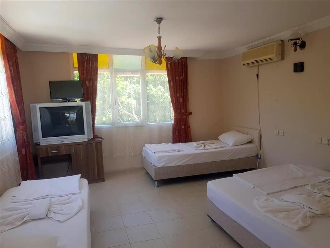 Deluxe Family Suite
