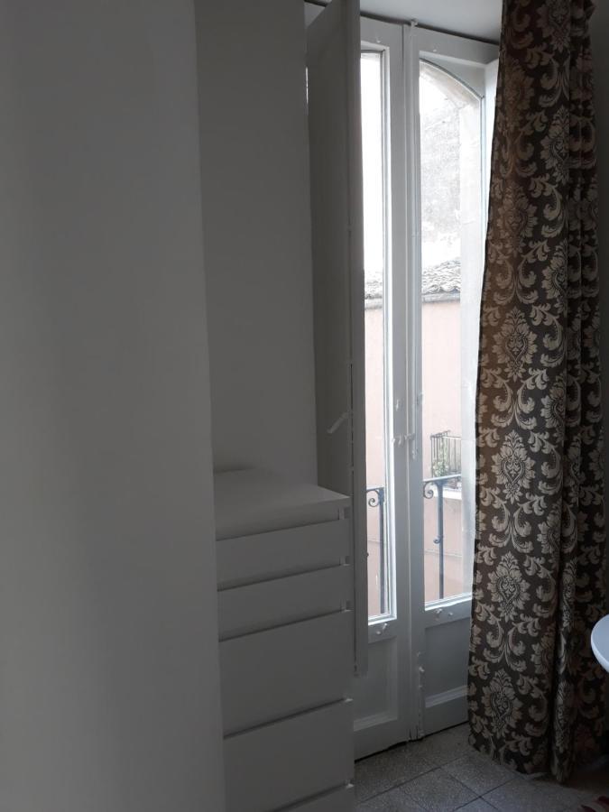 Dreibettzimmer mit Balkon