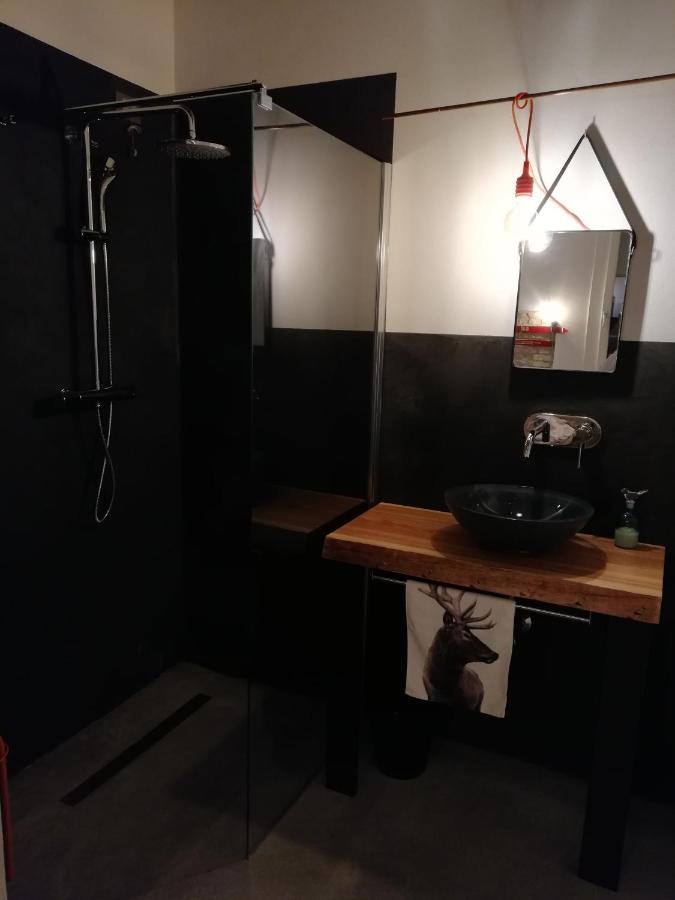 Double or Twin Room Private Bathroom