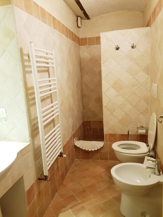 Deluxe Double or Twin Room,1033430669:JPEG