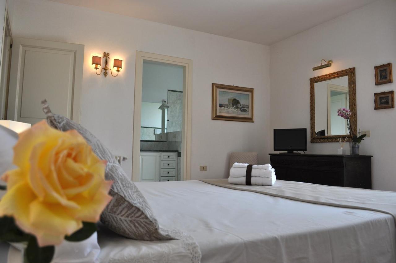 King Room with Balcony,1033608011:JPEG