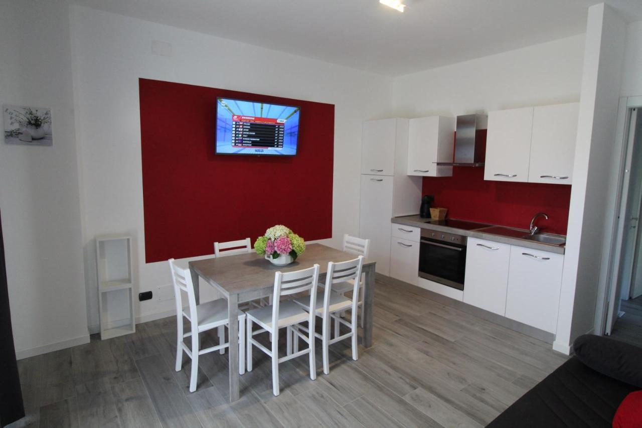 Two-Bedroom Apartment,1033708862:JPEG