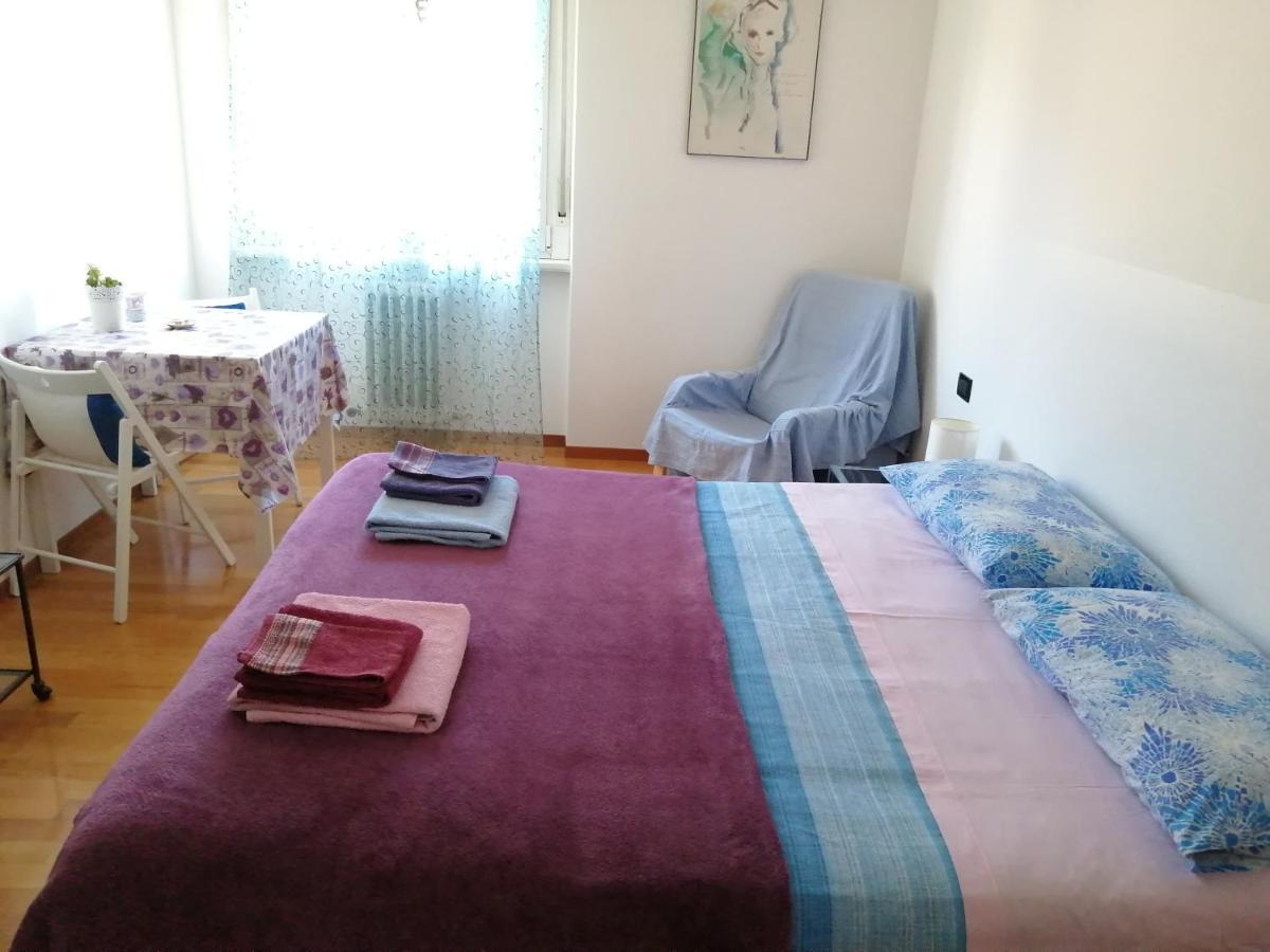 Tweepersoonskamer met 1 of 2 Bedden en Gedeelde Badkamer