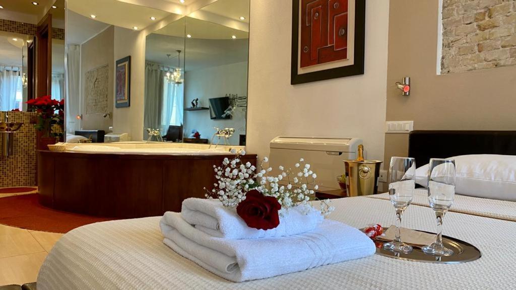 Queen Room with Spa Bath