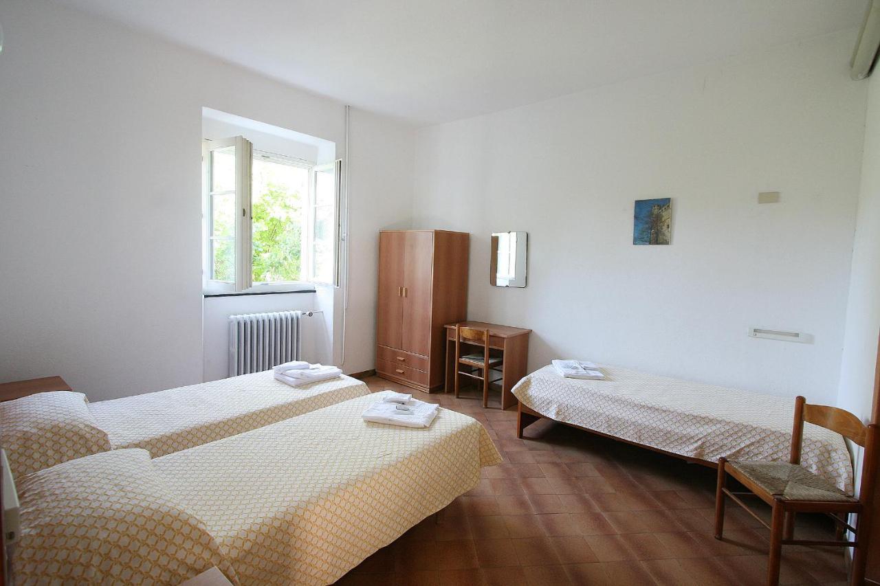 Family Room,1706997132:JPEG