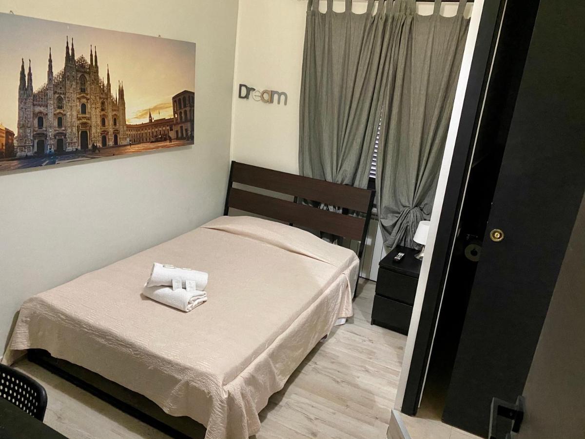Quarto Individual com Casa de Banho Privativa
