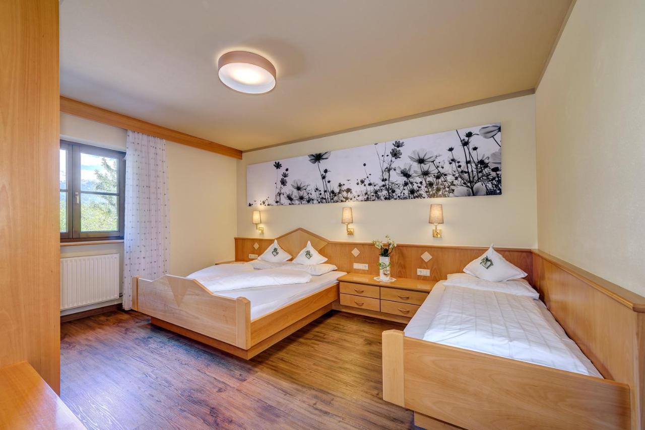 Apartment mit 2 Schlafzimmern mit Balkon und Terrasse
