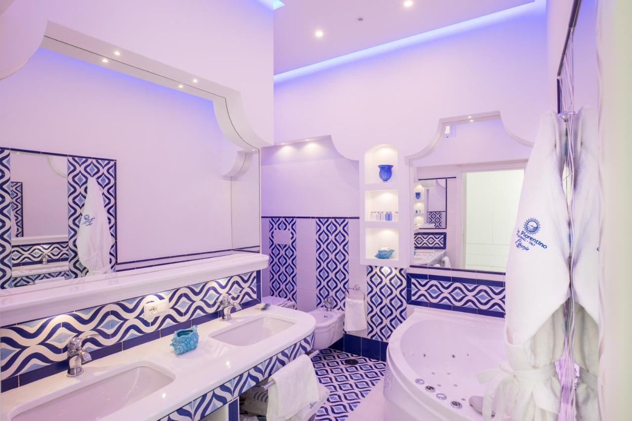 Luxury Suite met Privézwembad en Zeezicht