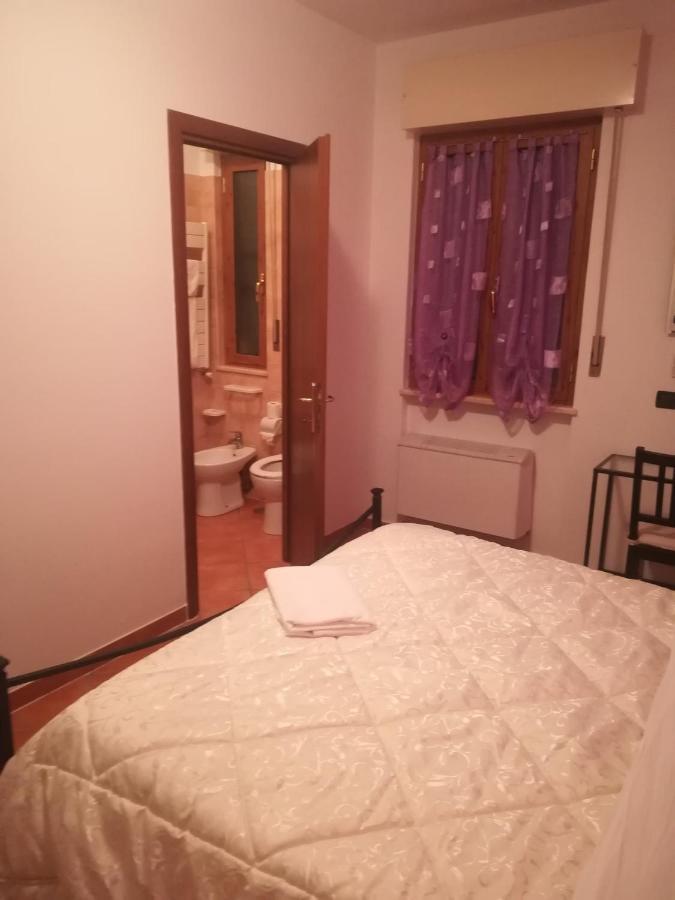 Small Double Room,1041416953:JPEG