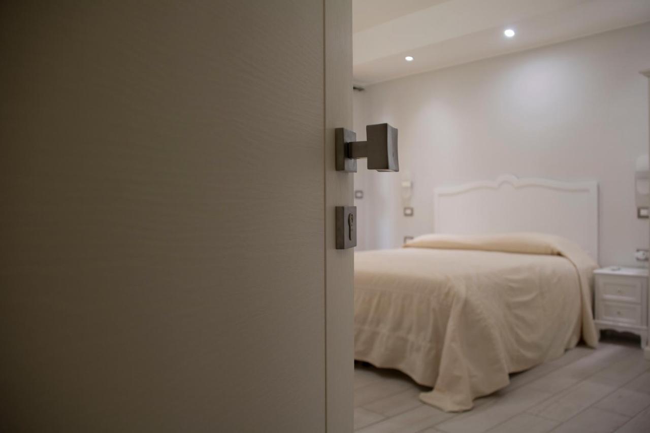 Double Room,1103980509:JPEG