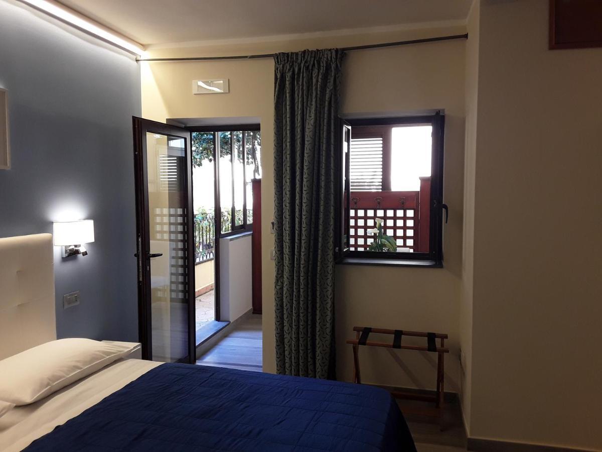 King Room,1047339979:JPEG