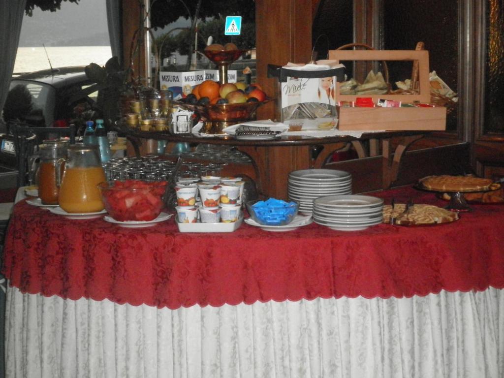 Junior Suite with Lake View