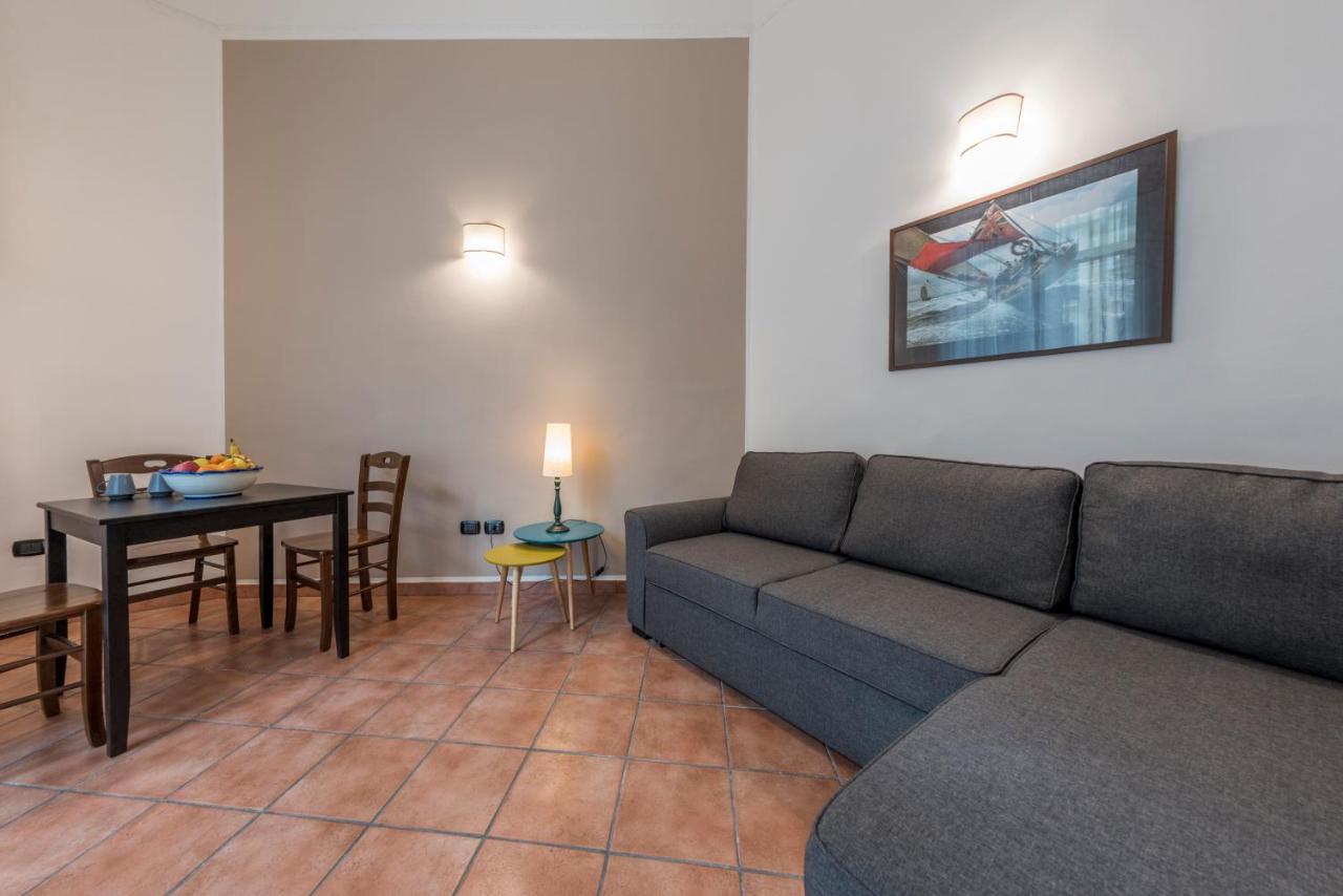 Standard Suite,1054692541:JPEG
