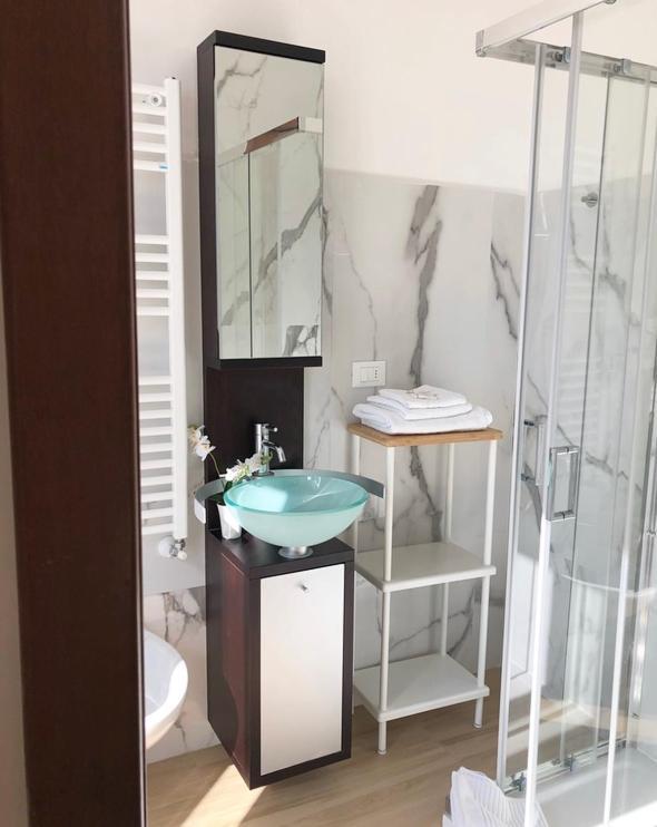 Camera Matrimoniale/Doppia con Letti Singoli con Bagno Privato