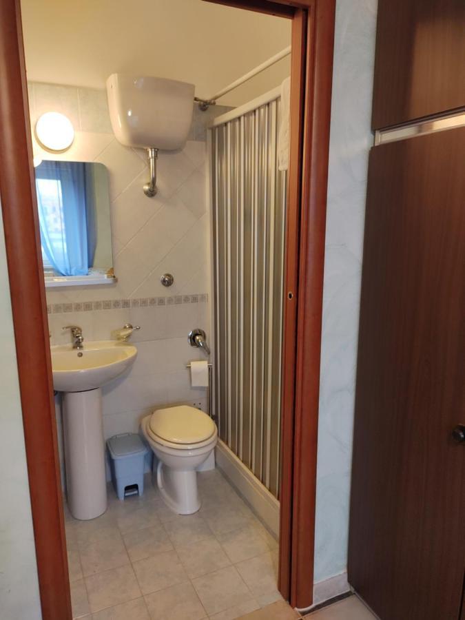 Single Room,1073896834:JPEG