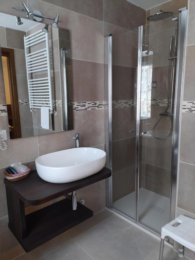 Double Room,1065642412:JPEG