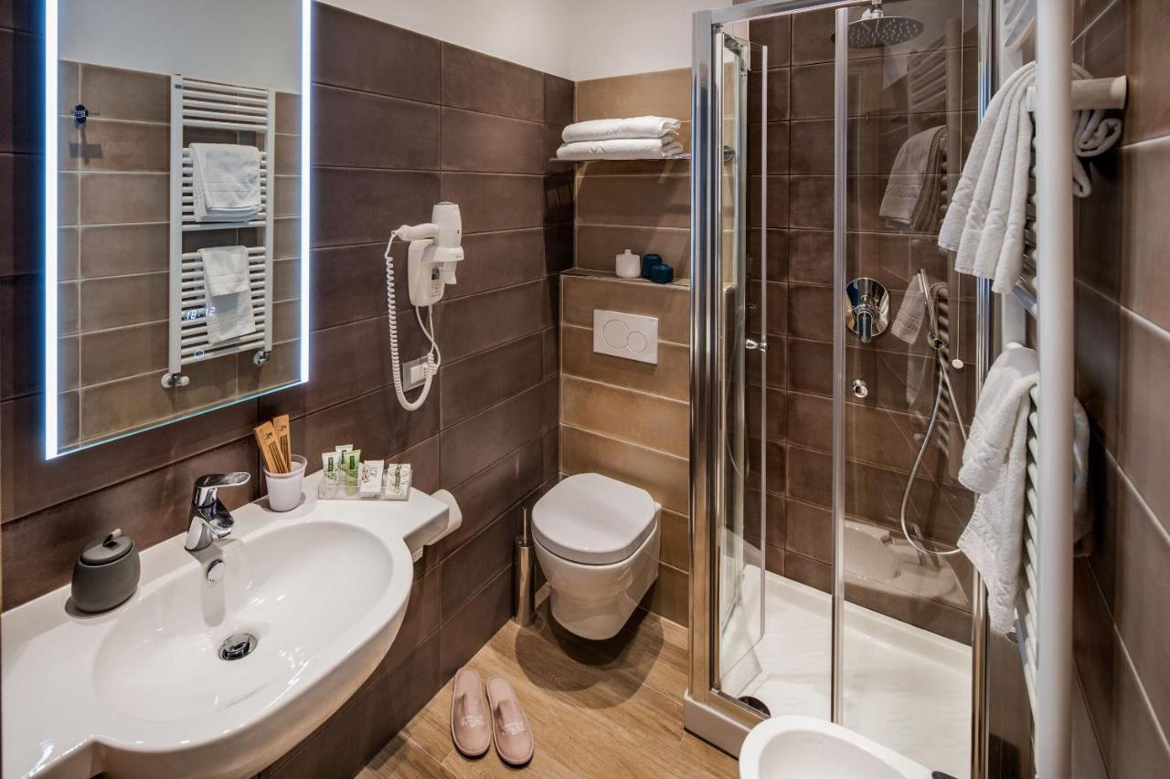 Double Room,1067018194:JPEG