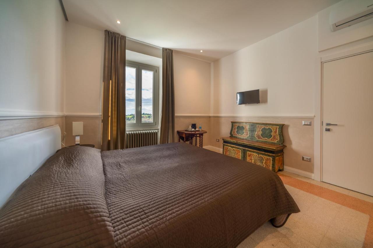Large Double or Twin Room
