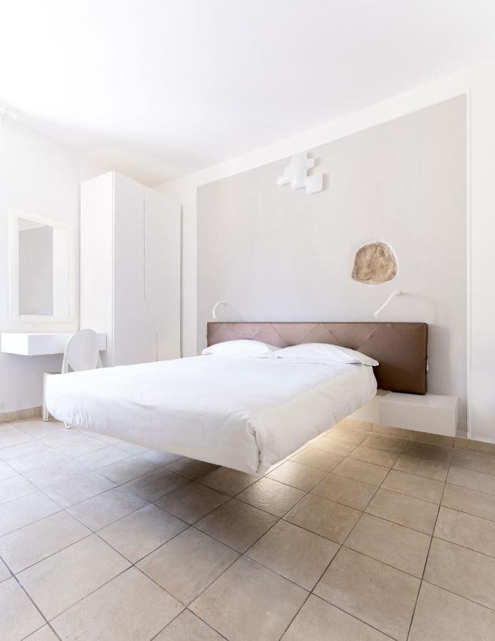 Double Room,1090292364:JPEG