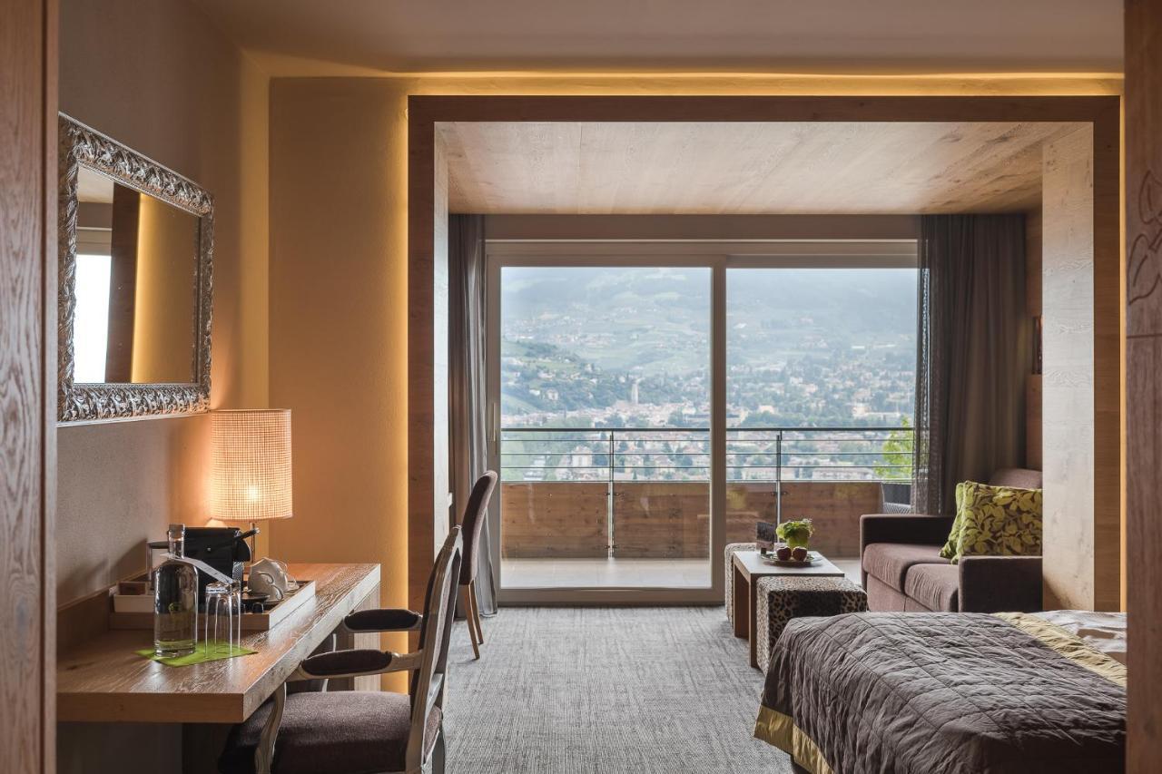 Deluxe Double Room with Balcony,1079427523:JPEG