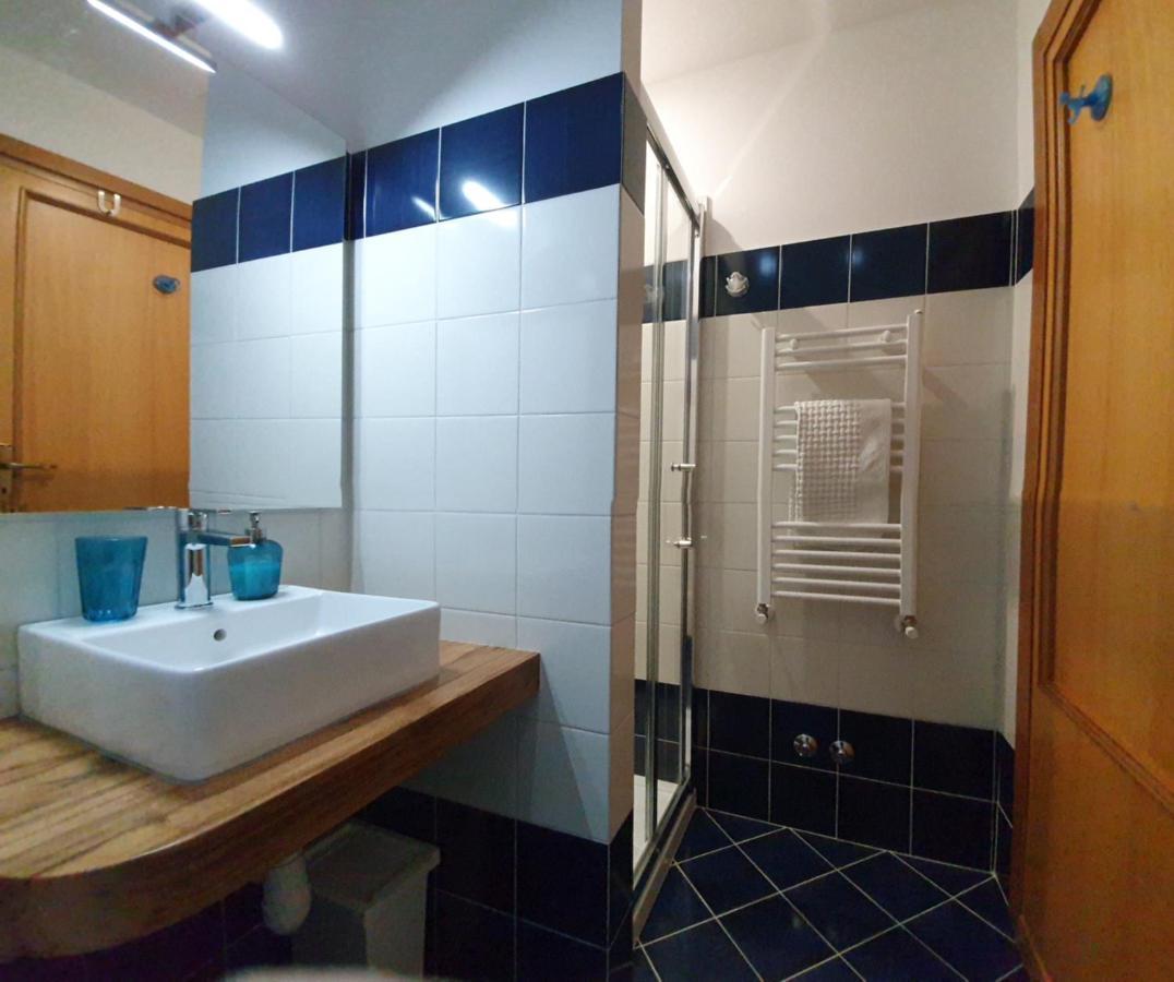 Habitación Doble con baño privado - 2 camas
