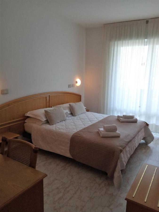 Double or Twin Room with View,1253988799:JPEG