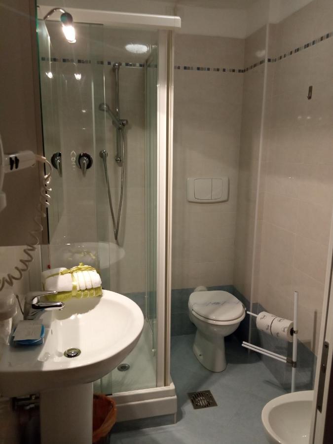 Standard Double Room,1112562081:JPEG