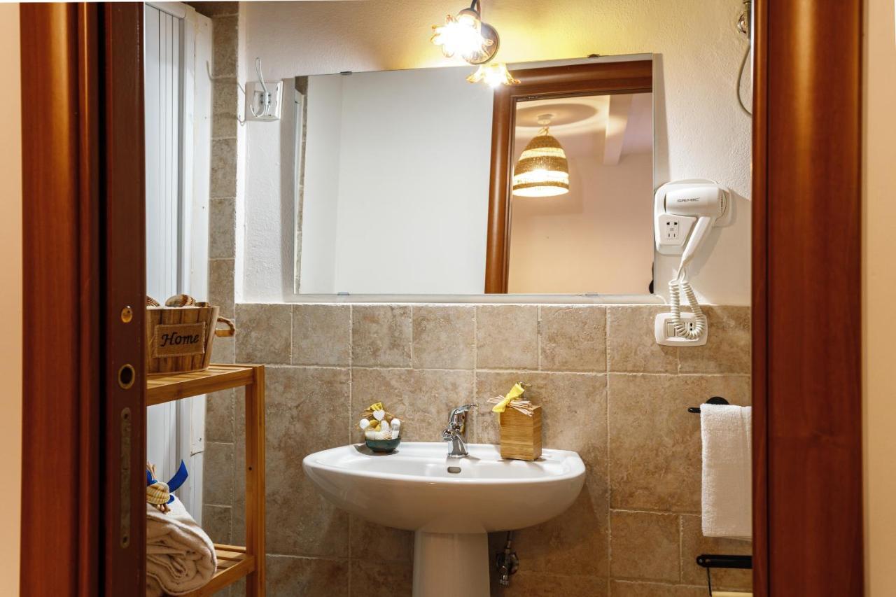Quarto com 2 Camas de Solteiro