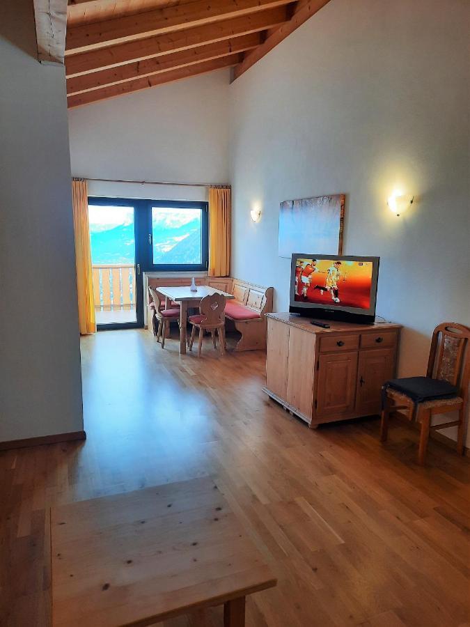 One-Bedroom Apartment,600751599:JPEG