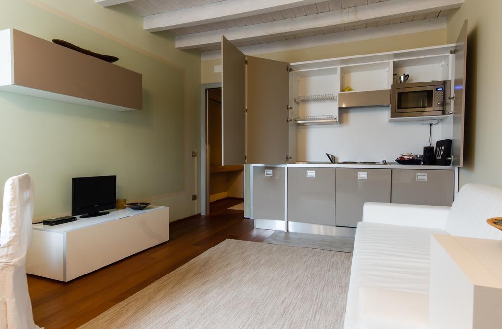Deluxe One-Bedroom Apartment with City View