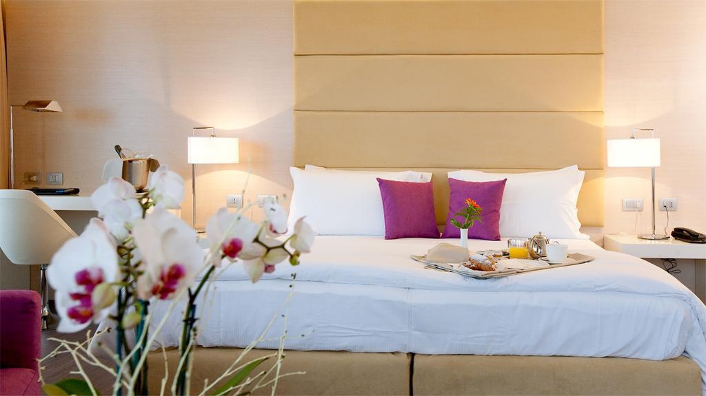 Standard Double Room with Side Sea View