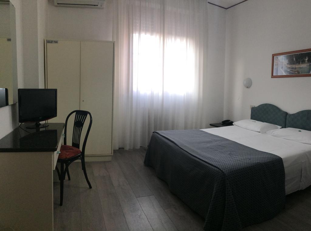 Quadruple Room,110219655:JPEG