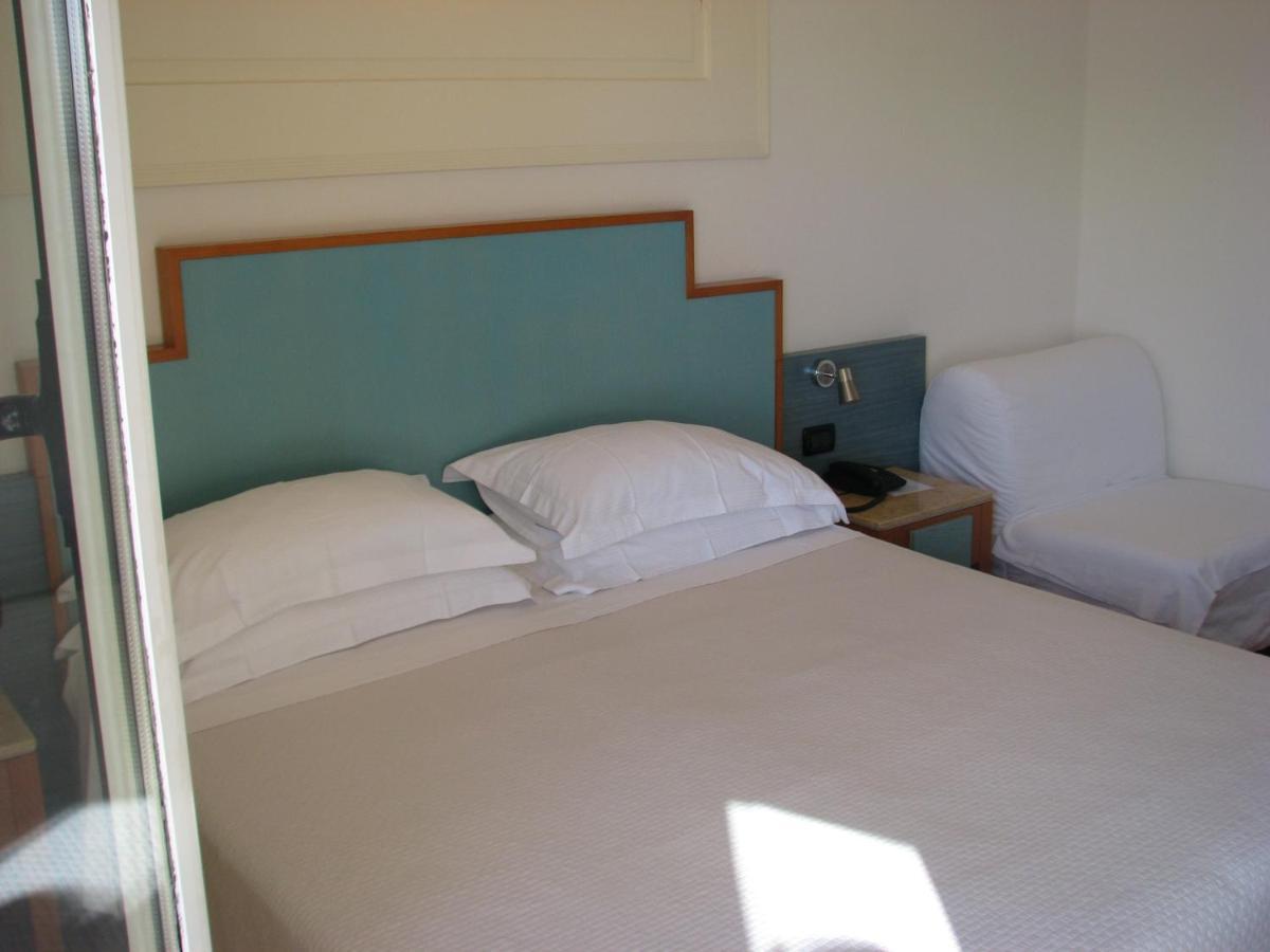 Double Room with Sea View,1102346145:JPEG