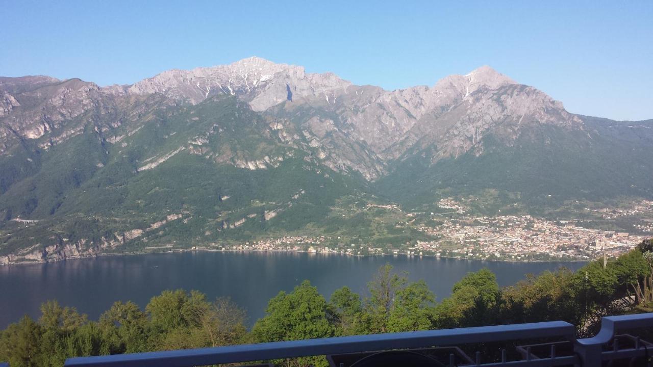 Camera Matrimoniale con Vista Lago