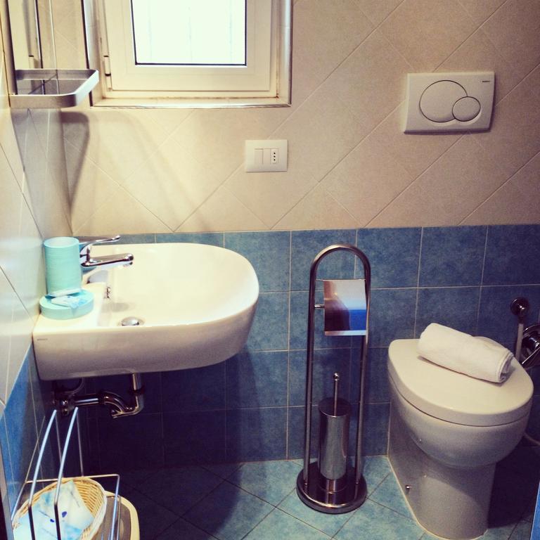 Quarto Individual com Banheiro Privativo