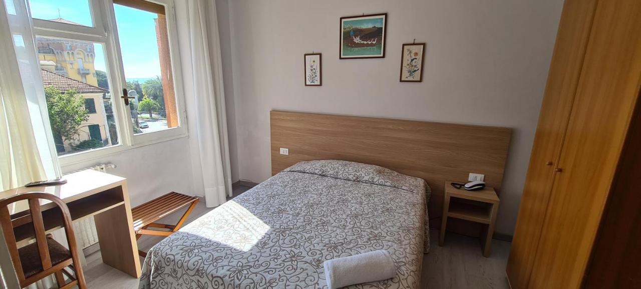 Double or Twin Room,11415623:JPEG